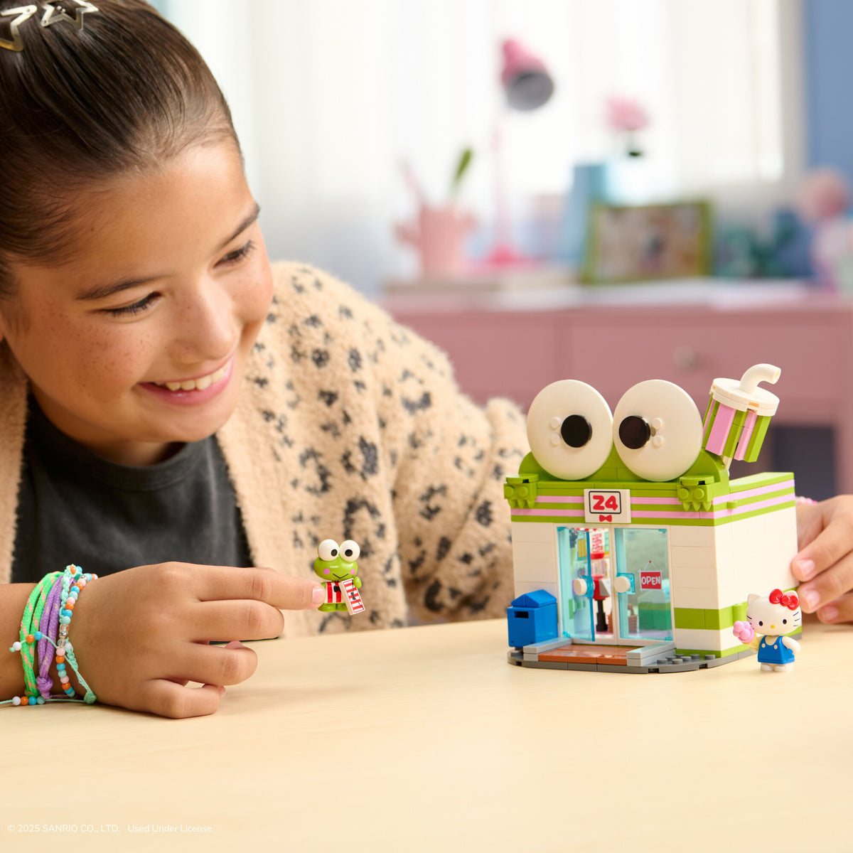 Hello Kitty and Friends Keroppi Mart Building Set